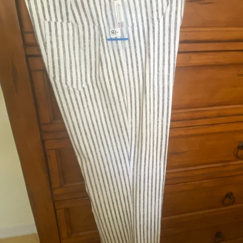 Darling pair of brand new pants